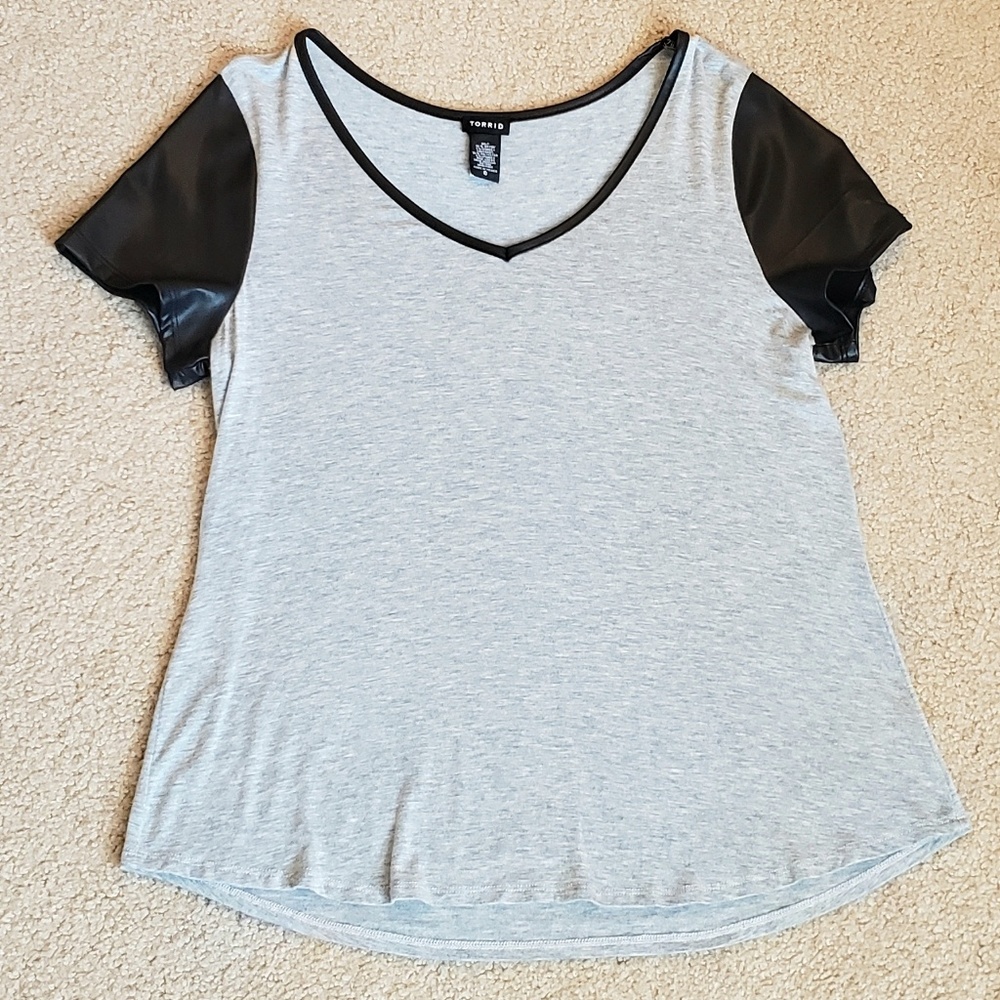 Torrid XL grey & black baseball tee w/faux leather
